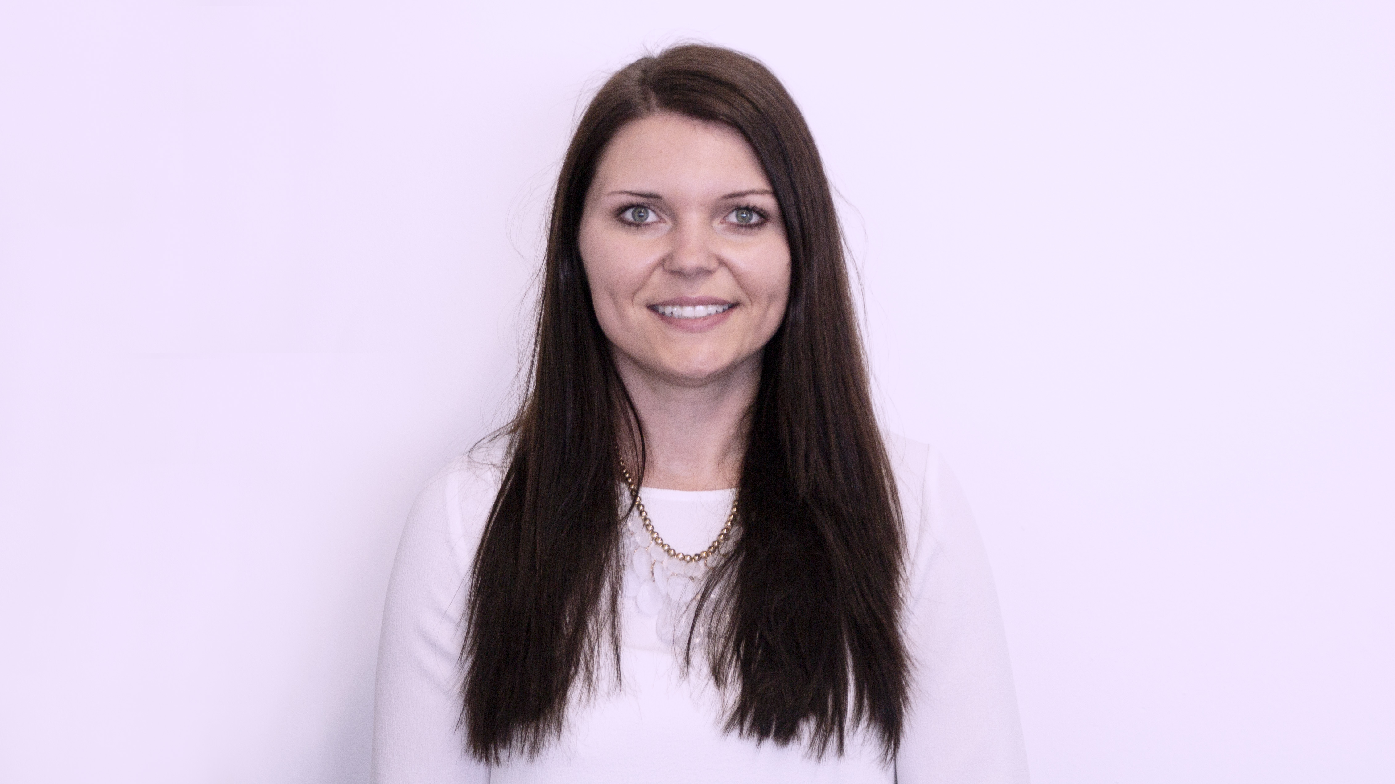 M. Heinrich, Mitarbeiterin KESSEL M. Heinrich, Mitarbeiterin KESSEL