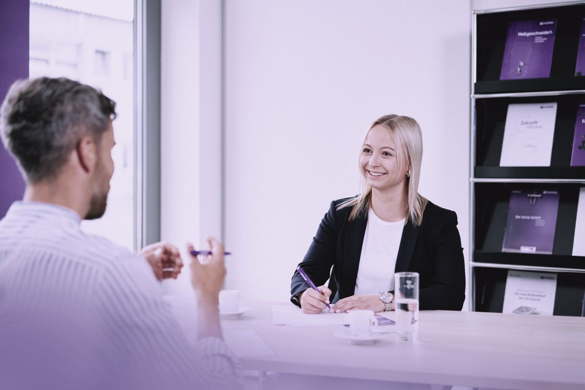 Mitarbeitergespräche bei KESSEL Mitarbeitergespräche bei KESSEL
